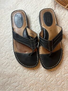 Born Men's Black Leather Thong Slide Sandals